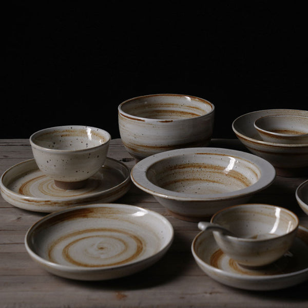 Antique Thickened Tableware In Home Stay Restaurants